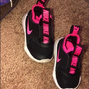 Nike babygirl shoes size 3